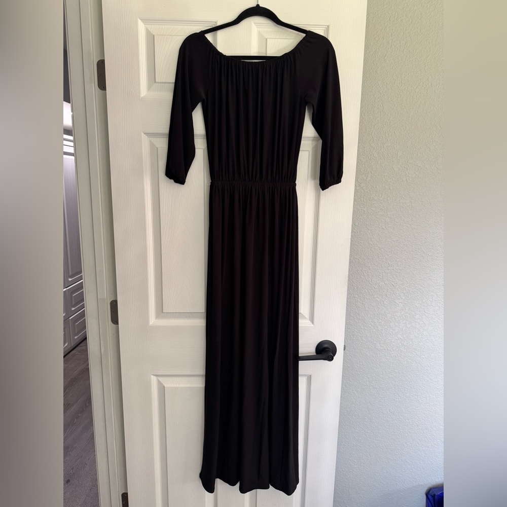 Off the shoulder Black Maxi Dress